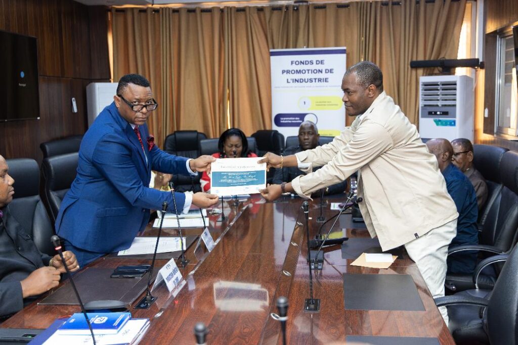 FPI-RETRAITE-2-1024x683 Fonds de Promotion de l’Industrie : Le nouveau Management honore ses agents retraités