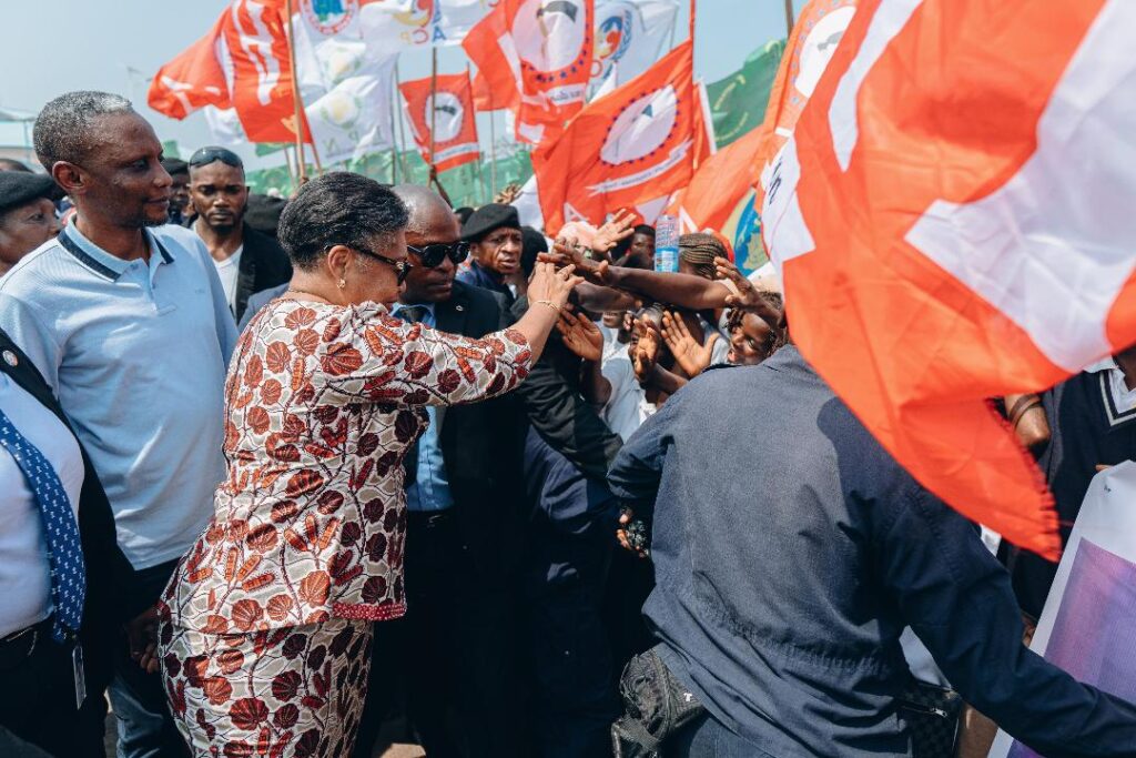 PM-KALEMEIE-2-1-1024x683 La PM à Kalemie : Judith Suminwa mobilise, réaffirme l'autorité de l'Etat et appelle à la vigilance