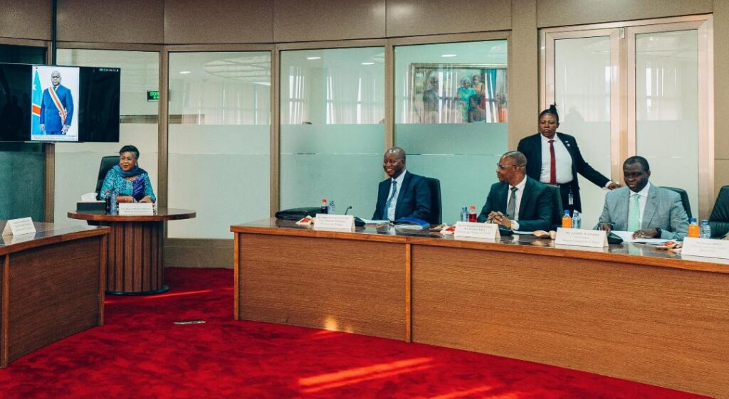 PM-SUMINWA-VPM-MUZITO-1024x561 RDC-taux de change : Le raffermissement du CDF face au USD n’est pas le fait du hasard, insiste le Comité de Conjoncture Economique