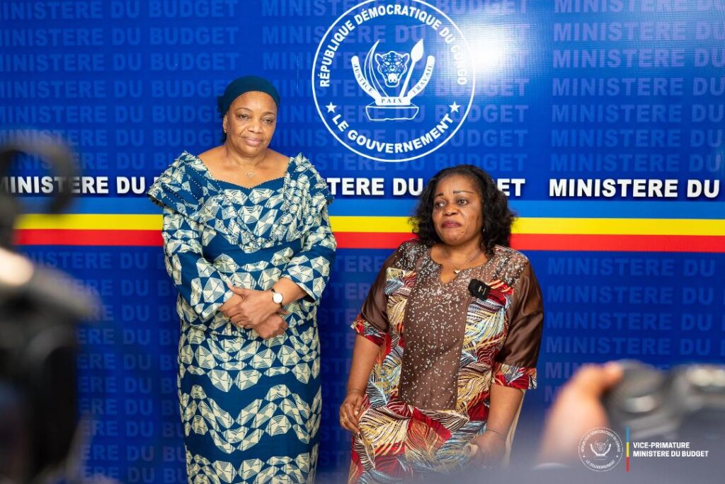 VPM-CONSULTATIONS-MUZITO-6-1-1024x684 Pour un budget 2026 réaliste : le VPM Adolphe Muzito Fumutshi scrute les ministères sectoriels en attendant l'arbitrage de la Cheffe du gouvernement