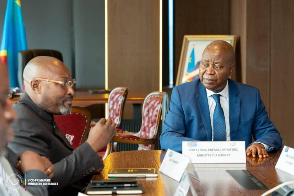 1001386403-1024x683 RDC-Finances publiques provinciale : Le gouvernement tient à doter Kinshasa d'un cadre budgétaire normalisé