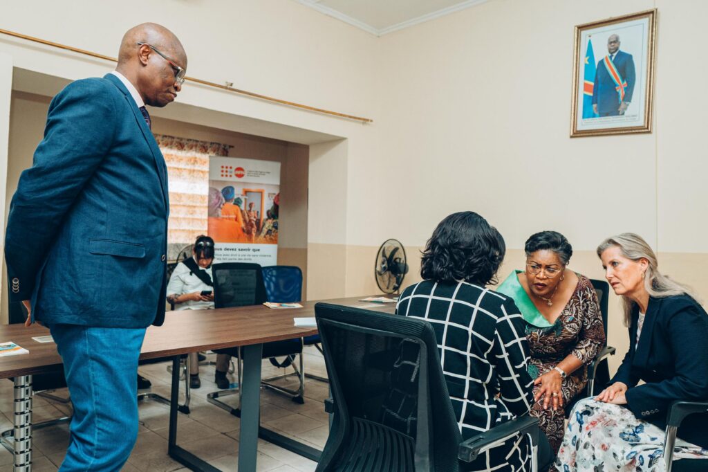 1001388852-1024x682 RDC-Santé : La PM Judith Suminwa réconforte les victimes de violences sexuelles à l'hôpital de Kintambo