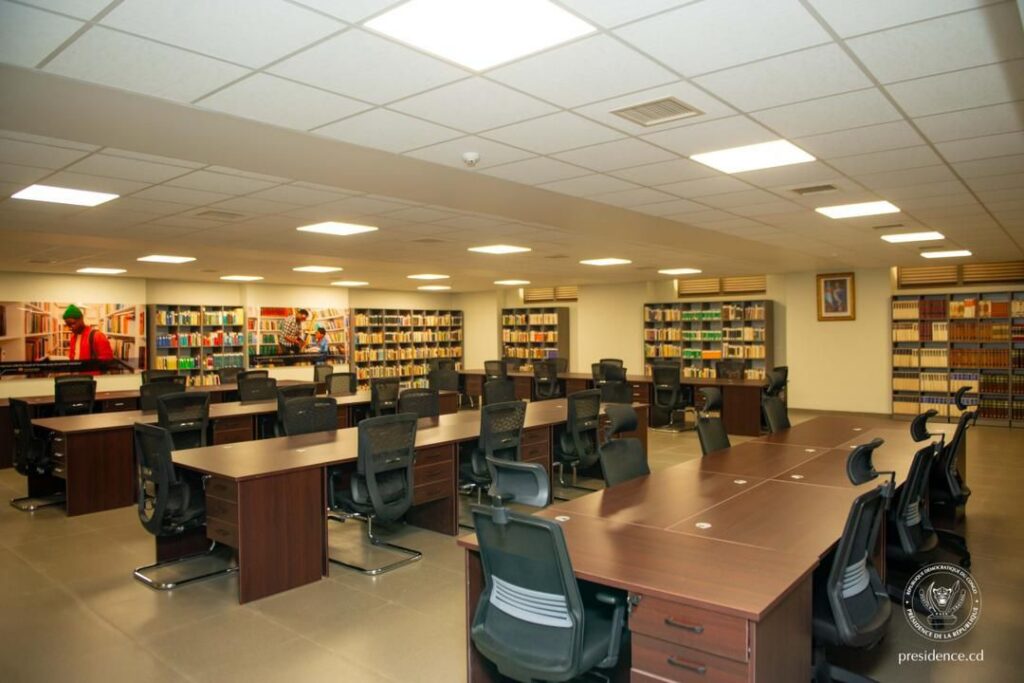 1001404534-1024x683 ‎RDC-ESU : le Président Félix Tshisekedi met en service l’Université Officielle de Mbuji-Mayi, symbol du renouveau