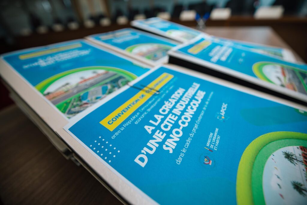1001471456-1024x683 ‎Projet d'extension de la capitale-RDC : Gouvernement et consortium SCSZ scellent l'avenir économique de Kinshasa