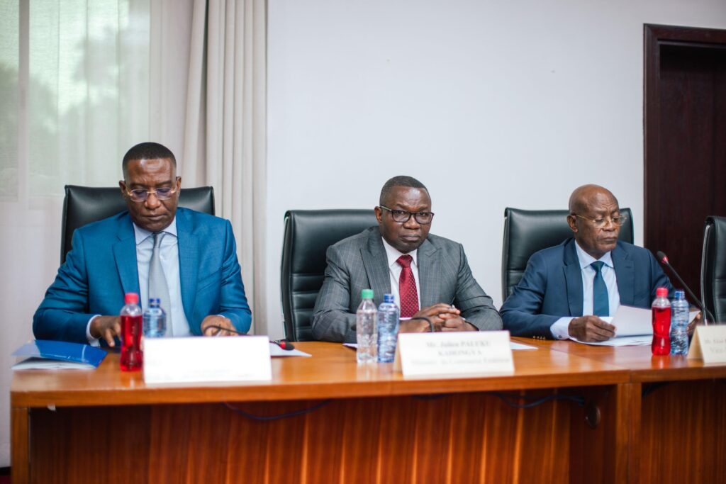 1001494907-1-1024x683 RDC-Taux de change : Le Comité de Conjoncture Economique annonce l’accalmie et invite la population à s’approprier du Franc congolais