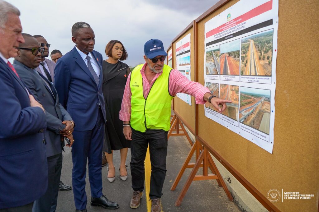 1001497851-1024x682 RDC-Infrastructures : Le ministre John Banza Lunda tient au modèle angolais pour pousser la RDC vers l’excellence
