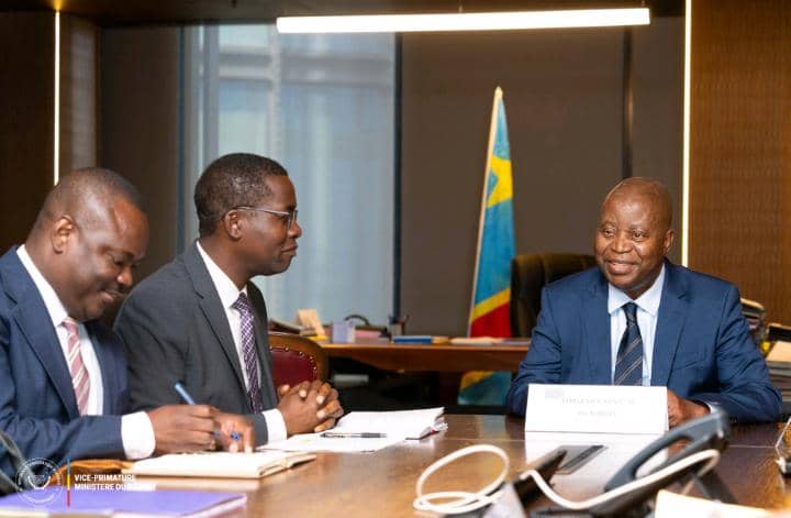 1001501655 ‎RDC-FMI : Adolphe Muzito confirme la poursuite des réformes et la prise en compte de la qualité de la dépense dans le budget 2026