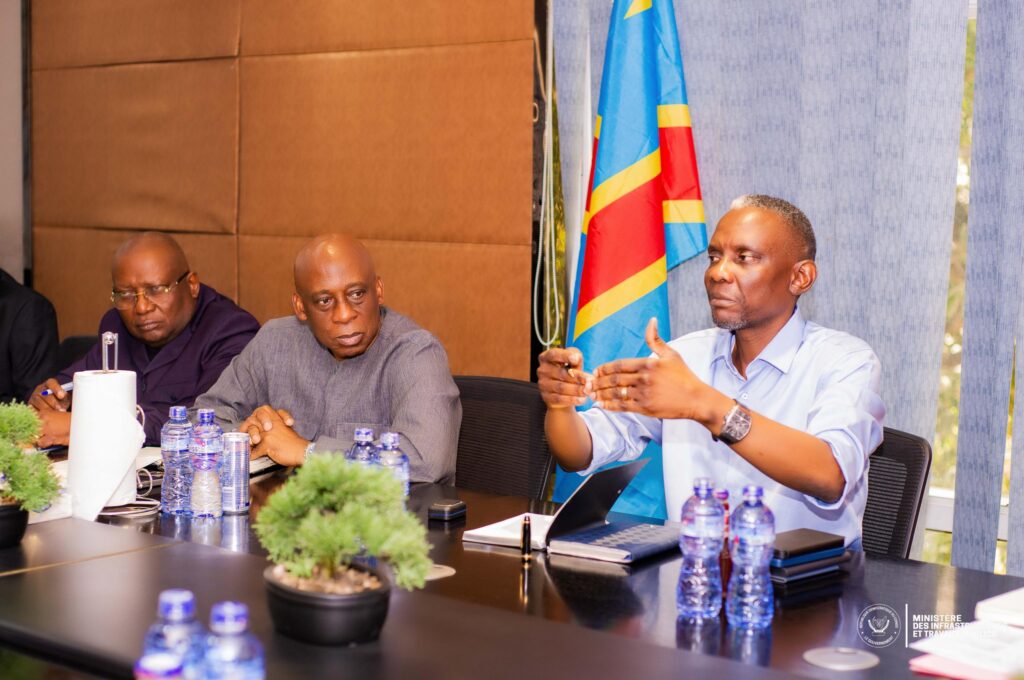 1001504867-1024x680 ‎Kwilu-13ème conférence des gouverneurs : Le ministre John Banza Lunda rassure le caucus des députés sur les préparatifs.