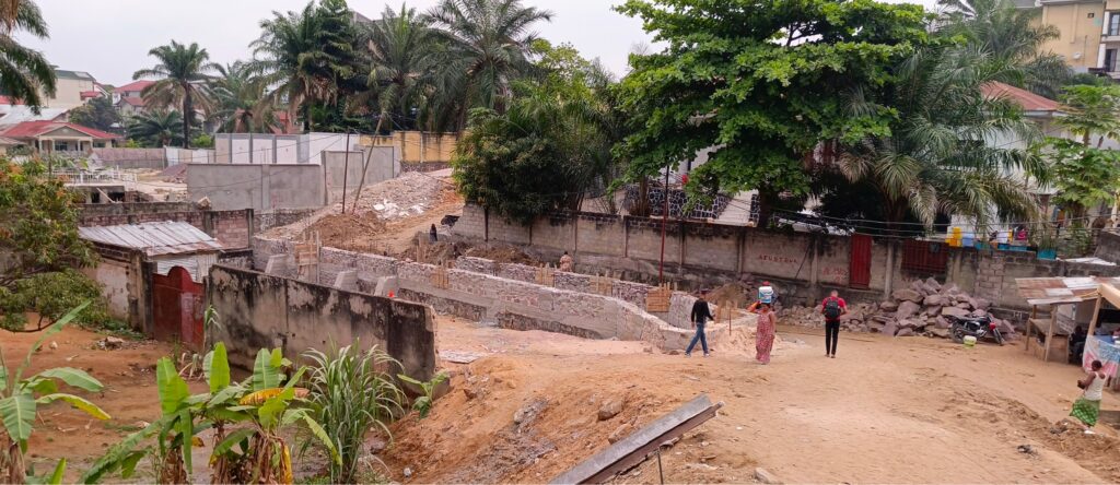 1759996349762.1759996336410.274b216_IMG_20251004_090240_499-1-1024x444 ‎Bruxelles : John Banza réactive la coopération avec Enabel pour impulser les infrastructures et le développement en RDC