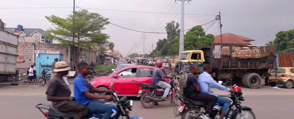 1001421182-1024x415 ‎RDC-Secteur informel : Facteur voilant le chômage déguisé dans la ville de Kinshasa