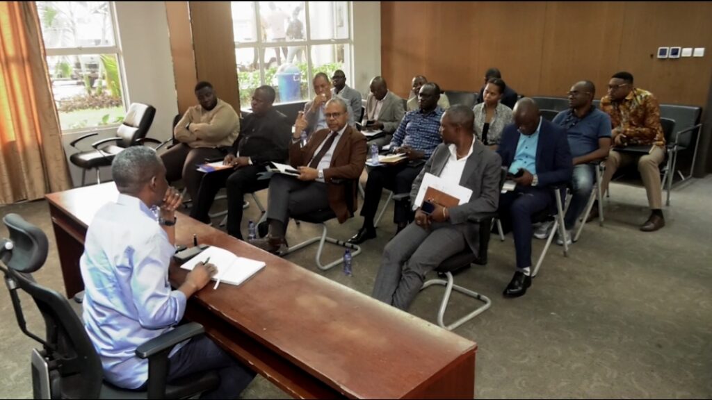 1001511924-1024x576 ‎RDC : Le Ministre des ITP John Banza met le bouché double pour la concertation nationale et les travaux d'urgence à Kinshasa