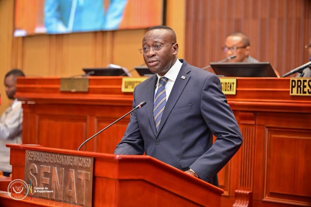 1001512402-1024x681 ‎Sénat-RDC : Une question d'actualité  sur l'appréciation du franc congolais face au dollar examinée en plénière