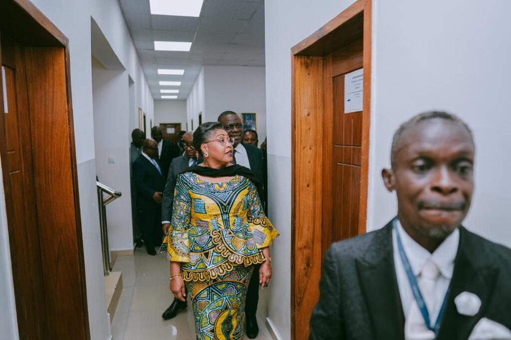 1001560208-1-1024x682 Primmature-RDC : La PM Judith Suminwa Inaugure le nouveau bâtiment des archives du Gouvernnement