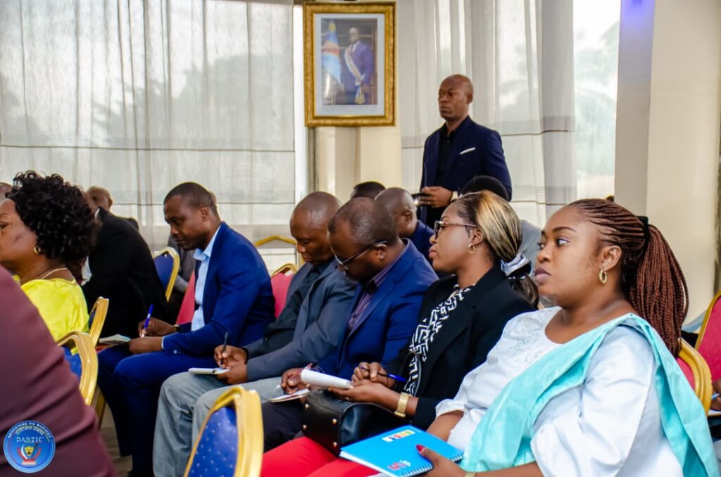 1001961092-1-1024x678 ‎RDC- BUDGET: Au nom du VPM Adolphe MUZITO FUMUTSHI, la Secrétaire Générale Jeanne Odette GOLOMINGI lance les travaux de revue des politiques sectorielles