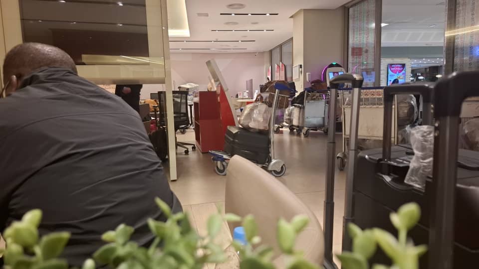 1002331359 ‎Royal Air Maroc/Casablanca : Des passagers congolais  bloqués sans raison valable à l'aéroport Muhammed V