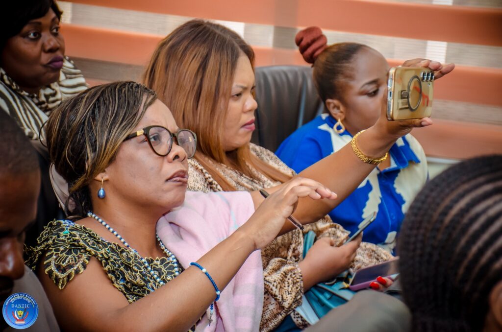 1002462508-1024x678 ‎Ministère du Budget-RDC : Clôture de l’atelier de formation en faveur des Intendants venus de ses services