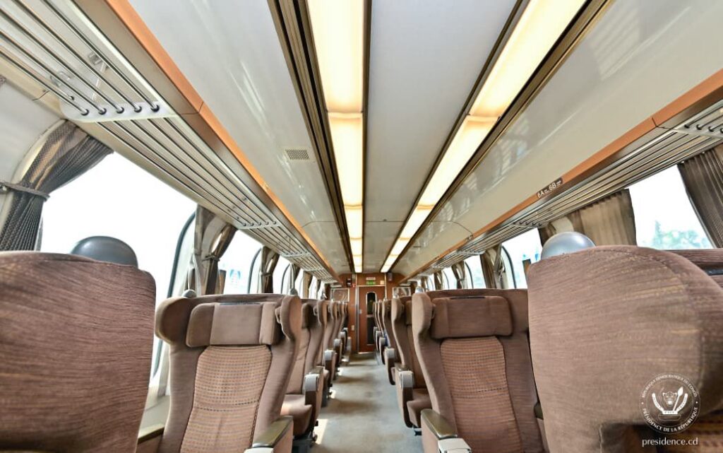 1002511673-1024x641 ‎Kinshasa : Le train urbain Gare Centrale - Aéroport de Ndjili de nouveau opérationnel après presque 15 ans de suspension