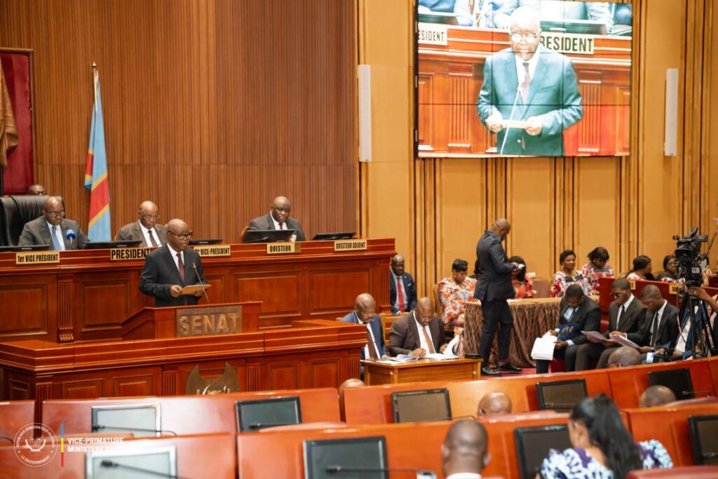 1002543534-1024x683 RDC-‎Loi de finances rectificative 2026 au Sénat : Estimé à 21,9 milliards USD le projet présenté par le Vice-Premier Ministre Adolphe Muzito jugé recevable