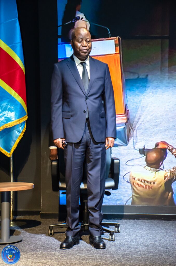 1002564592-678x1024 ‎RDC : le VPM du Budget Adolphe MUZITO donne le coup d'envoi des travaux des Conférences de Performance