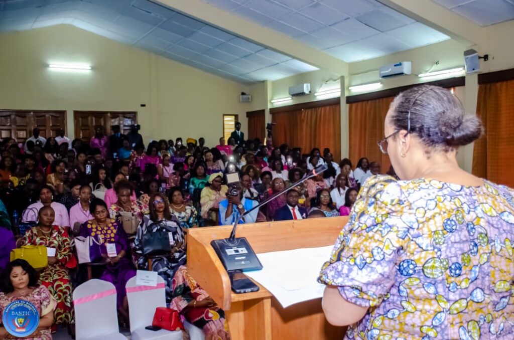 1002980837-1024x678 RDC-octobre Rose : le Ministère du Budget de plein pied dans la lutte contre le cancer de sein au sein de son administration